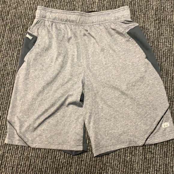 Tapout Other - Men’s tap out athletic shorts size medium
